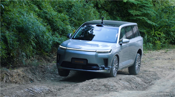 25.99万元起!传祺向往S9预售 华为乾崑智驾助力成功挑战8D重庆