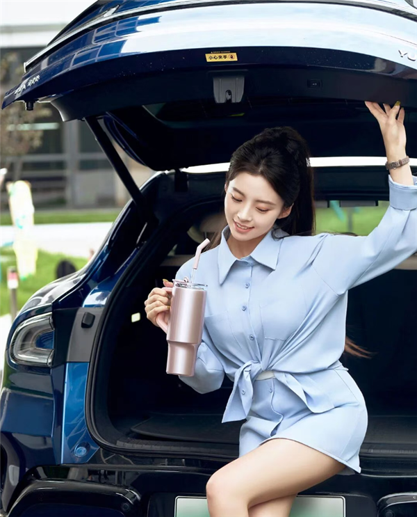 2025小米中秋礼盒公布:澎湃OS、玄戒O1、超级小爱造型