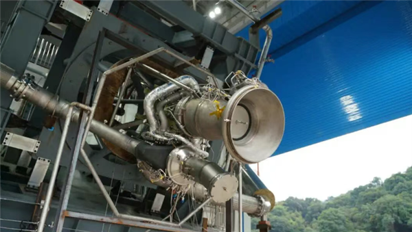 我国首型面向太空旅游的可重复使用飞行器:中科宇航力鸿二号发布