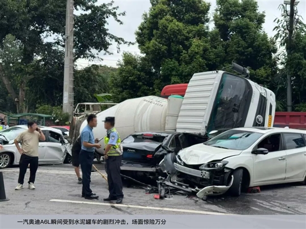 A6L被罐车压顶护住车内乘员!一汽奥迪赠予车主关爱权益