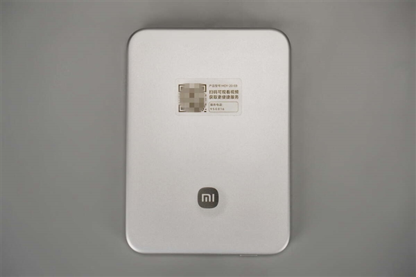 299元卖爆!小米金沙江电池磁吸超薄充电宝拆解:用料扎实 做工可靠