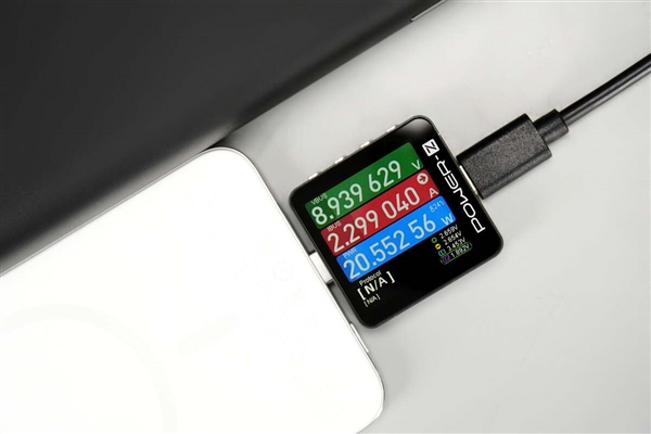 299元卖爆!小米金沙江电池磁吸超薄充电宝拆解:用料扎实 做工可靠