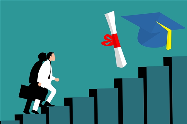 首位华人菲尔兹奖得主丘成桐:2030年将是中国数学崛起的关键节点