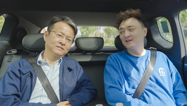 30公里全程零接管!元戎启行携手smart联合路测精灵5号EHD超级电混