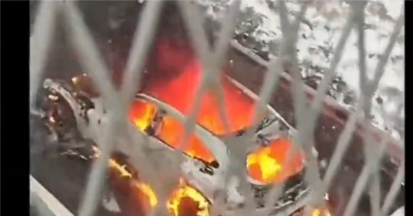 小米官方回应一天两起车辆起火事件!动力电池均处于正常状态不信谣、不传谣