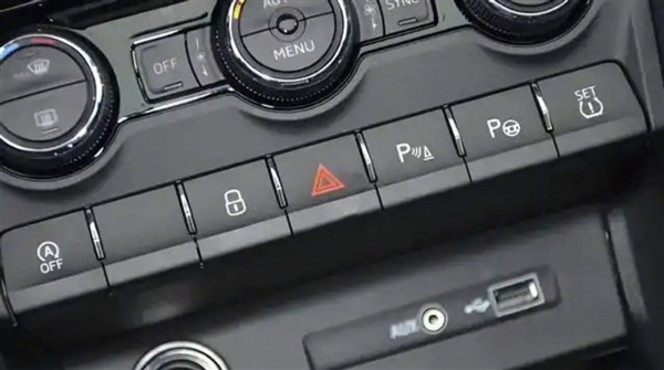 车内清一色大屏快看吐了!新国标拟增加汽车实体操纵件相关要求