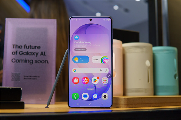 三星GalaxyS26Ultra图赏:7.9mm万元机皇比iPhone17ProMax更轻薄