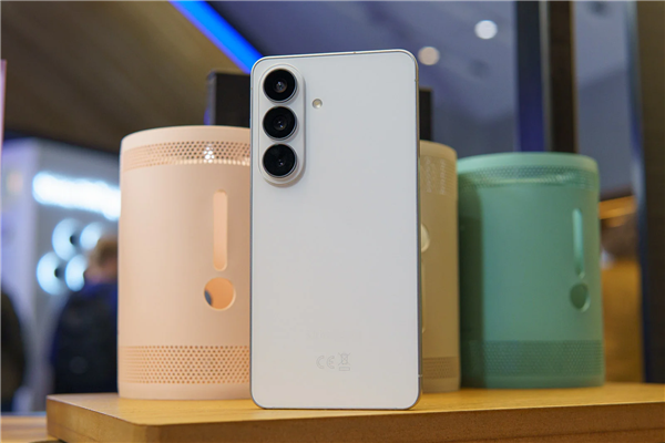 全球首发2nm芯片!三星GalaxyS26/S26+发布:6200元起