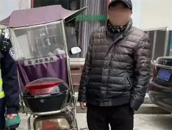 一男子酒后驾驶摩托被查竟提议唱首歌抵罚!交警:依法处理