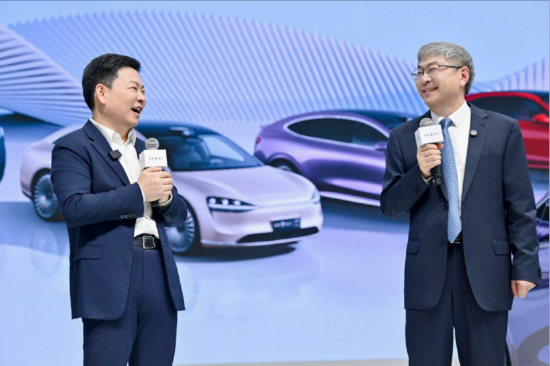 半年得给华为200亿加入鸿蒙智行到底行不行