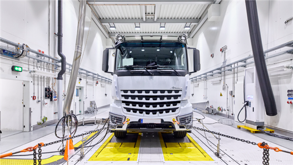 到点下班、工作涨四成!车企员工跳槽造卡车明智吗?