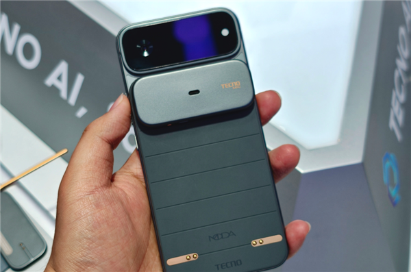 今年的MWC手机厂商们都开始“不务正业”了