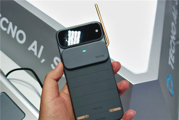 今年的MWC手机厂商们都开始“不务正业”了