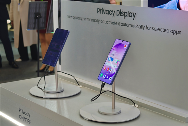 今年的MWC手机厂商们都开始“不务正业”了