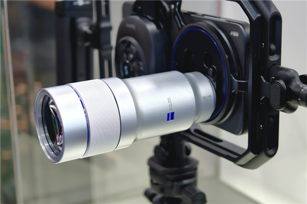 今年的MWC手机厂商们都开始“不务正业”了