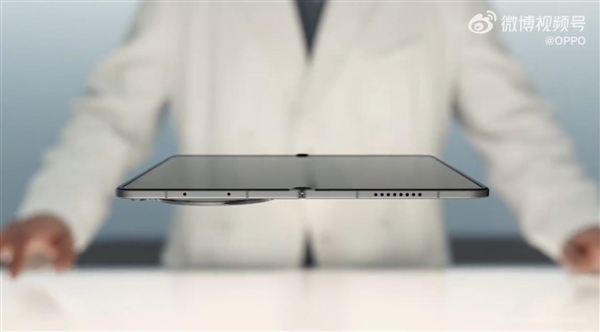 折痕已经诞生8年了!OPPOFindN6终结折痕:折叠屏迈入无痕时代