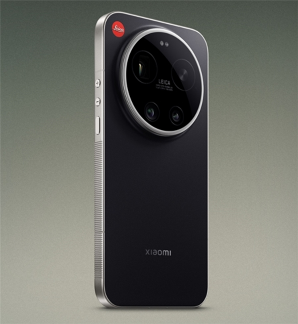 雷军官宣!小米17Ultra徕卡版黑银色明日开售:配1英寸主摄