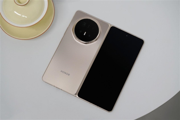 史上最大电池折叠屏旗舰!荣耀MagicV6图赏