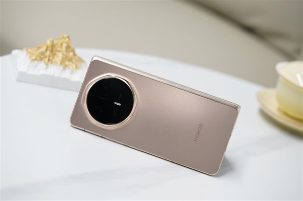 史上最大电池折叠屏旗舰!荣耀MagicV6图赏