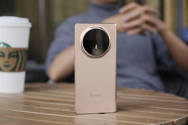 史上最大电池折叠屏旗舰!荣耀MagicV6图赏