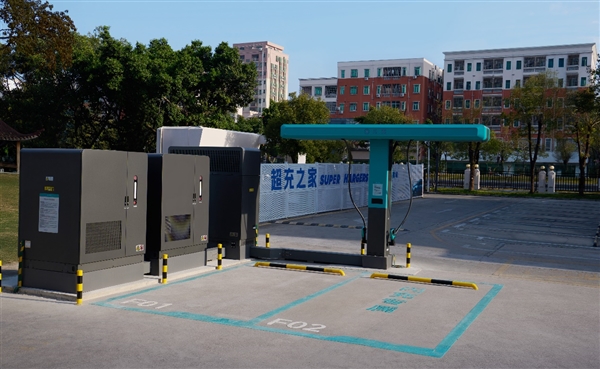 比亚迪终结油电之争向燃油车猛烈开炮