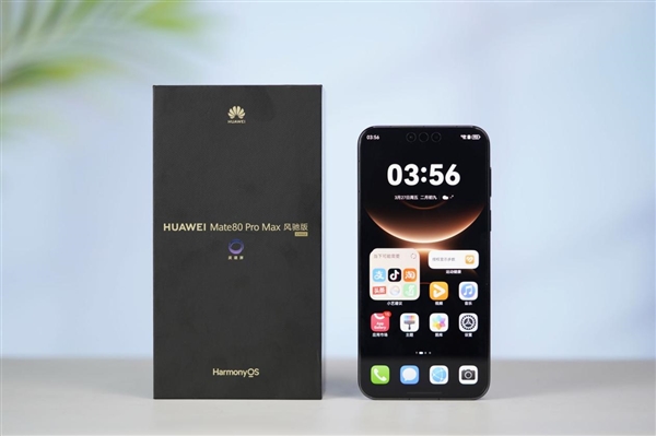 千孔无感出风!华为首款风冷手机Mate80ProMax风驰版图赏