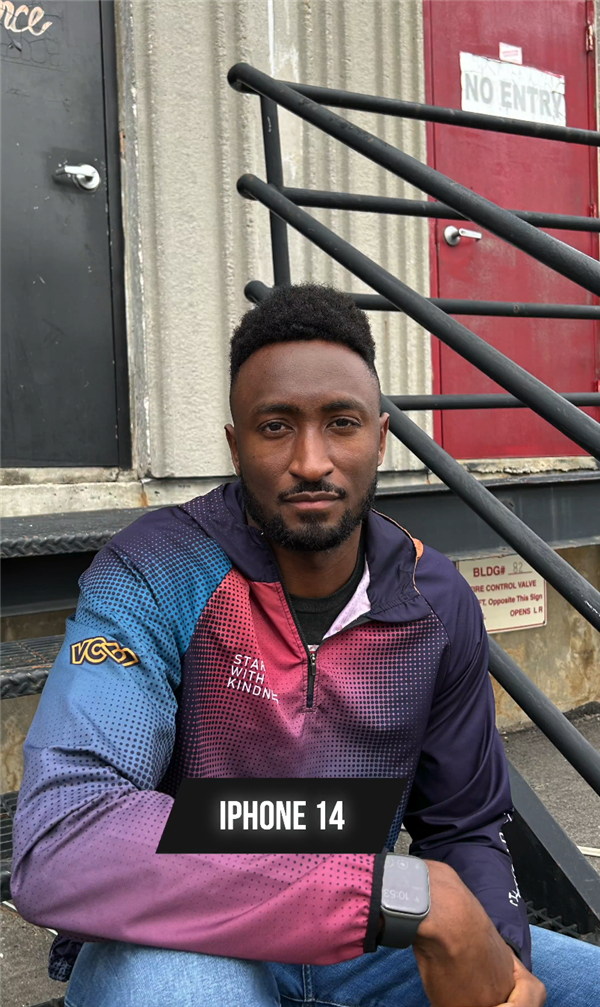 看懵了!初代iPhone到iPhone17自拍对比网友吐槽几乎一样