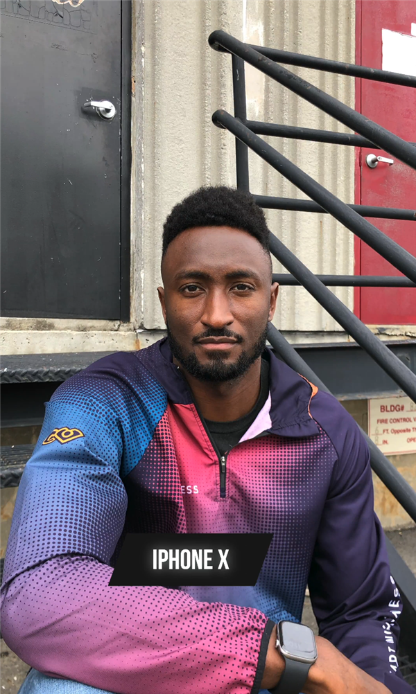 看懵了!初代iPhone到iPhone17自拍对比网友吐槽几乎一样