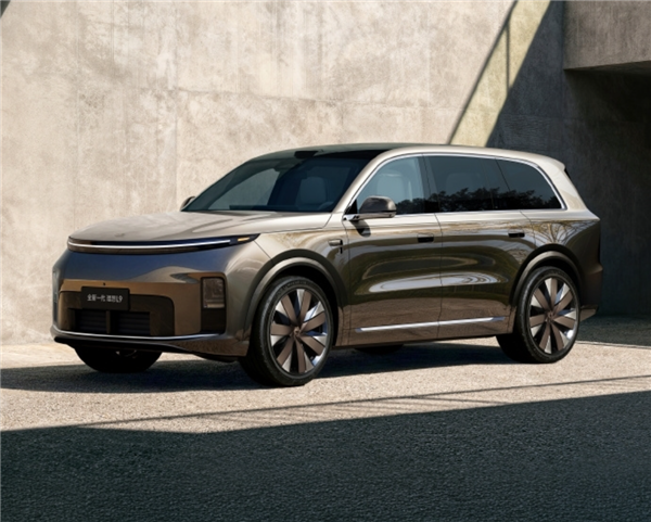 用铝多了车就安全吗?理想高管:有欺骗车主嫌疑主要是为了减重