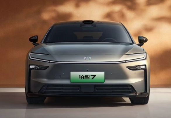 14.78万起!广汽丰田铂智7上市:华为电机+鸿蒙座舱+小米生态