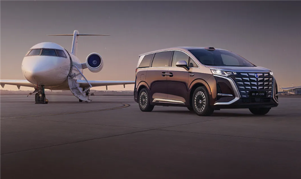 二代刀片电池上车9分钟充饱!第二代腾势D9预售:38.98万起