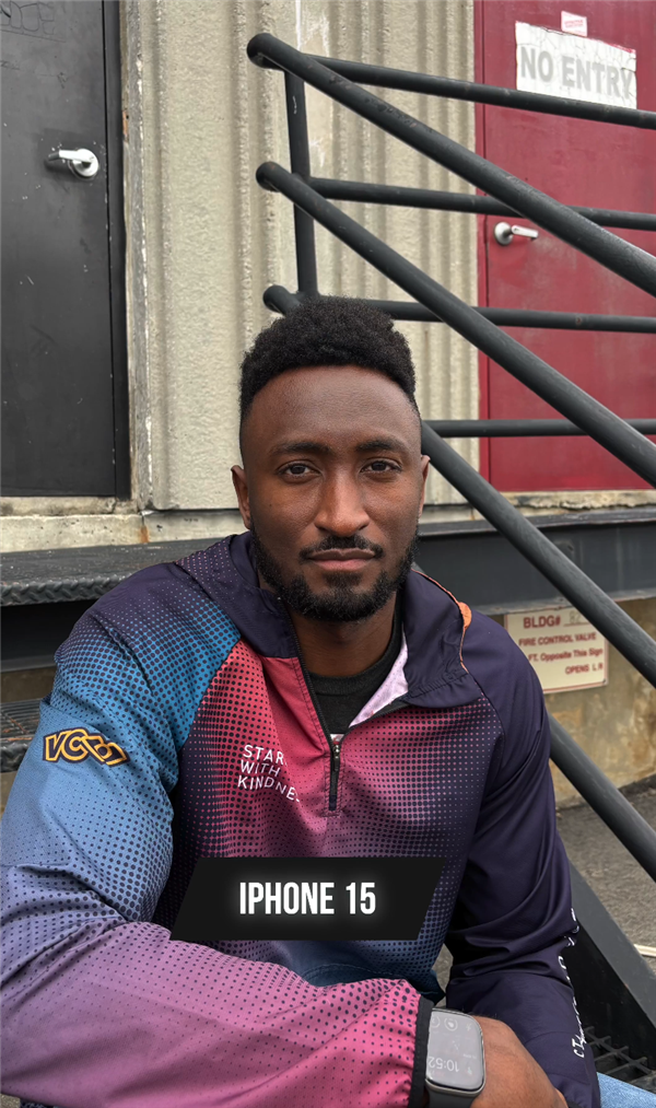 看懵了!初代iPhone到iPhone17自拍对比网友吐槽几乎一样