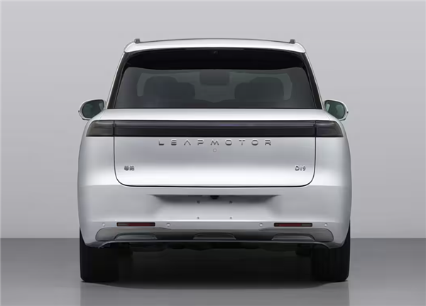 全球增程车型第一!零跑D19将于4月16日上市:预计售价25-30万元