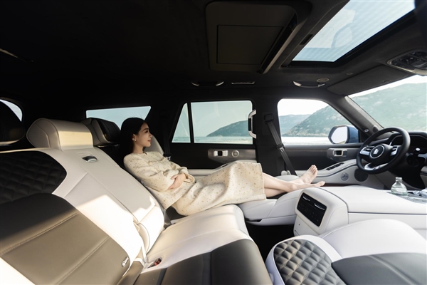 43.80万起全域豪华SUV新旗舰全新坦克700正式开启预售