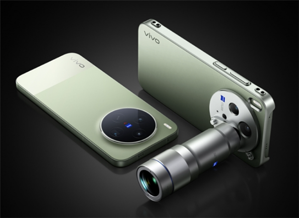 4999元起!超能小V单vivoX300s发布:全焦段蔡司影像、支持口红增距镜