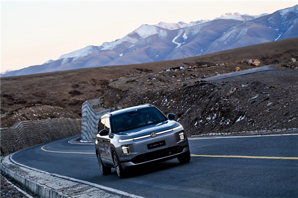 EA211发动机变身增程器上汽大众ID.ERA9X开启预售:32.98万起
