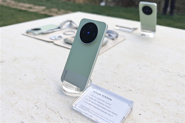 顶配卖11999元!vivo新品发布会价格汇总