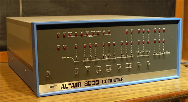 苹果都50岁了大家怎么还在怀念它年轻的时候?