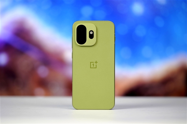 最强小屏旗舰!一加15T图赏