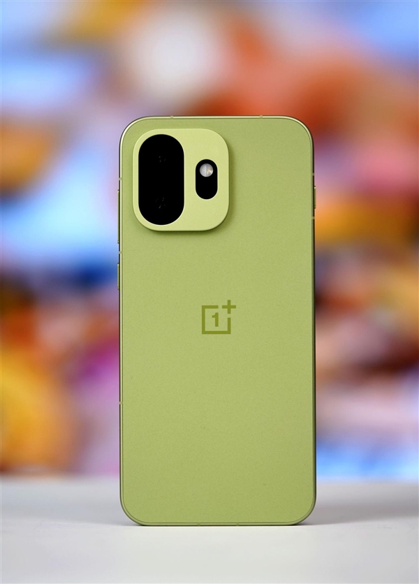 最强小屏旗舰!一加15T图赏