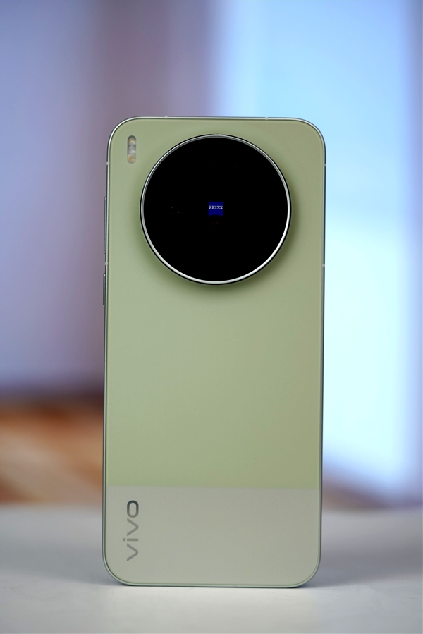 蔡司2亿像素超级主摄!vivoX300s胶片绿图赏