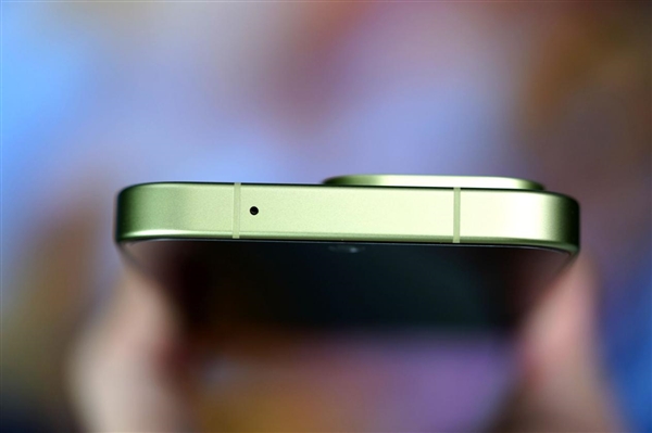 最强小屏旗舰!一加15T图赏