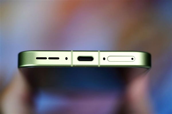 最强小屏旗舰!一加15T图赏