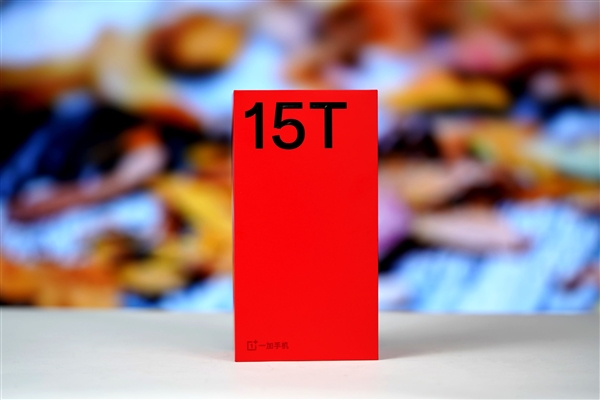 最强小屏旗舰!一加15T图赏