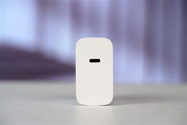 400mm增距镜、直出2亿像素!vivoX300Ultra摄影师套装图赏