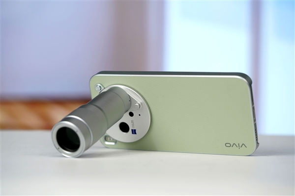 蔡司2亿像素超级主摄!vivoX300s胶片绿图赏