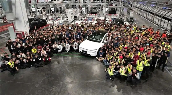 两位特斯拉猛将跳槽到小米了