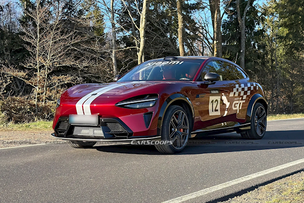 雷军造的千匹马力“怪物”!小米YU7GT纽北近距离实拍图流出