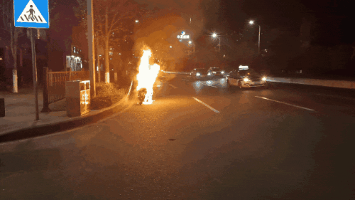 二手车电动车骑行起火锂电池故障成罪魁祸首