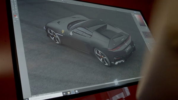 周杰伦现身意大利摩德纳定制专属法拉利V12超级跑车